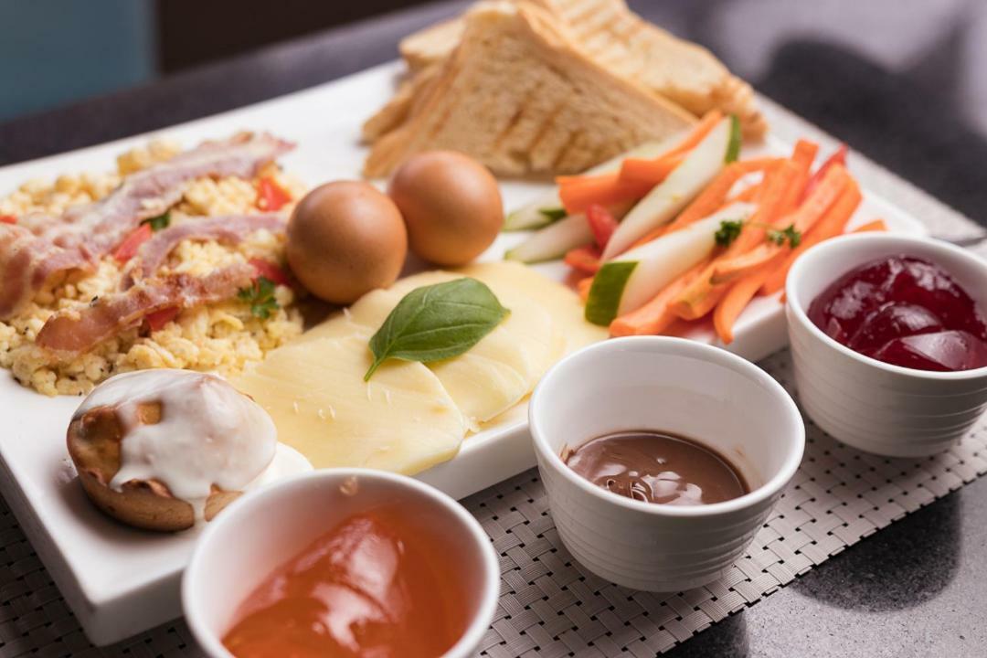 Red Mango Hotel And Apartments Sekondi-Takoradi Ngoại thất bức ảnh